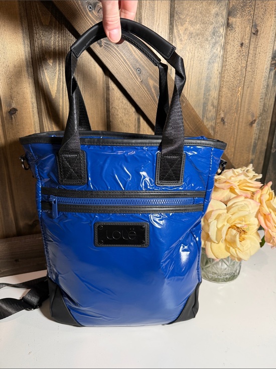 Lole Handbags - Lole Blue and Black Tote Puff Bag.